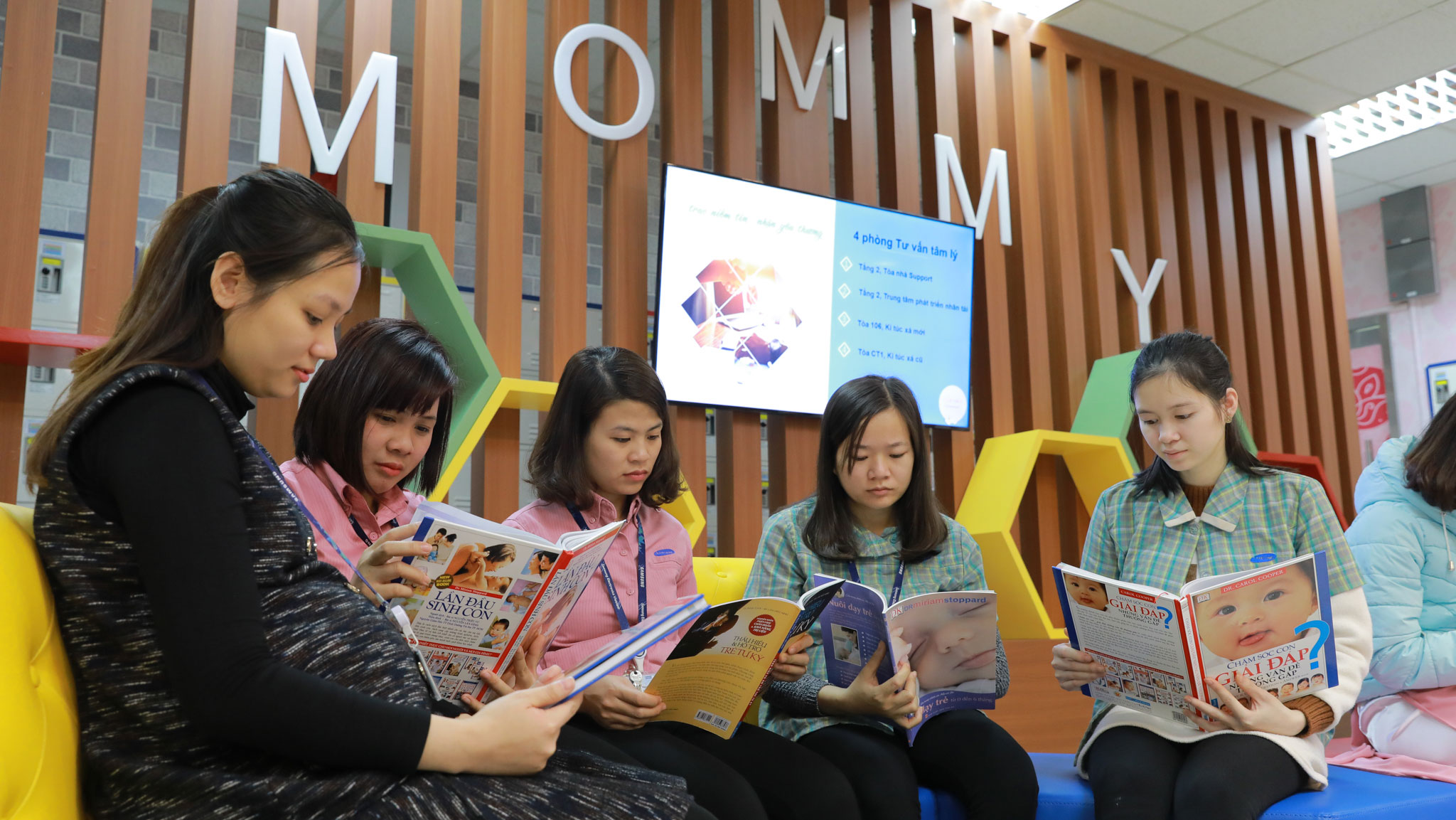 Mommy room - Nơi nghỉ ngơi và trao đổi kiến thức cho nhân viên mang thai và nuôi con nhỏ